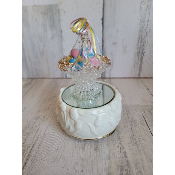 San Francisco Happy Easter music box company parade wind up egg basket - Picture 4 of 9